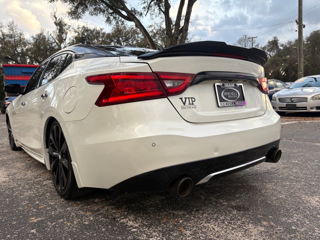 2017 Nissan Maxima Image 21