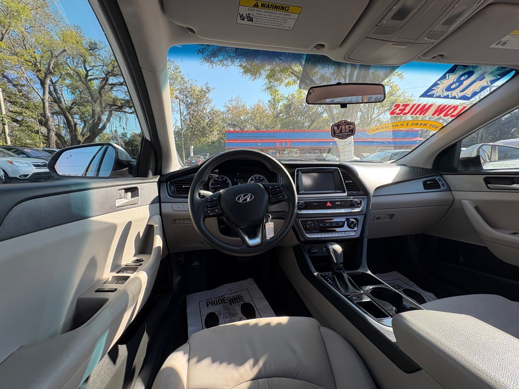2018 Hyundai Sonata Image 17
