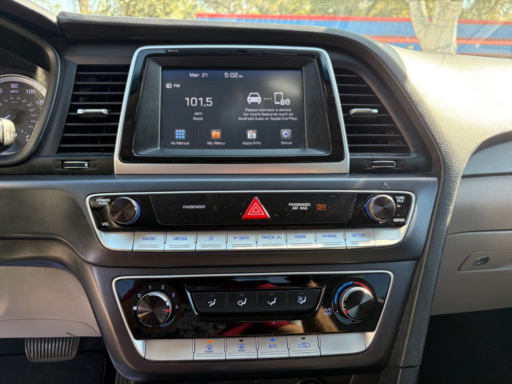 2018 Hyundai Sonata Image 24