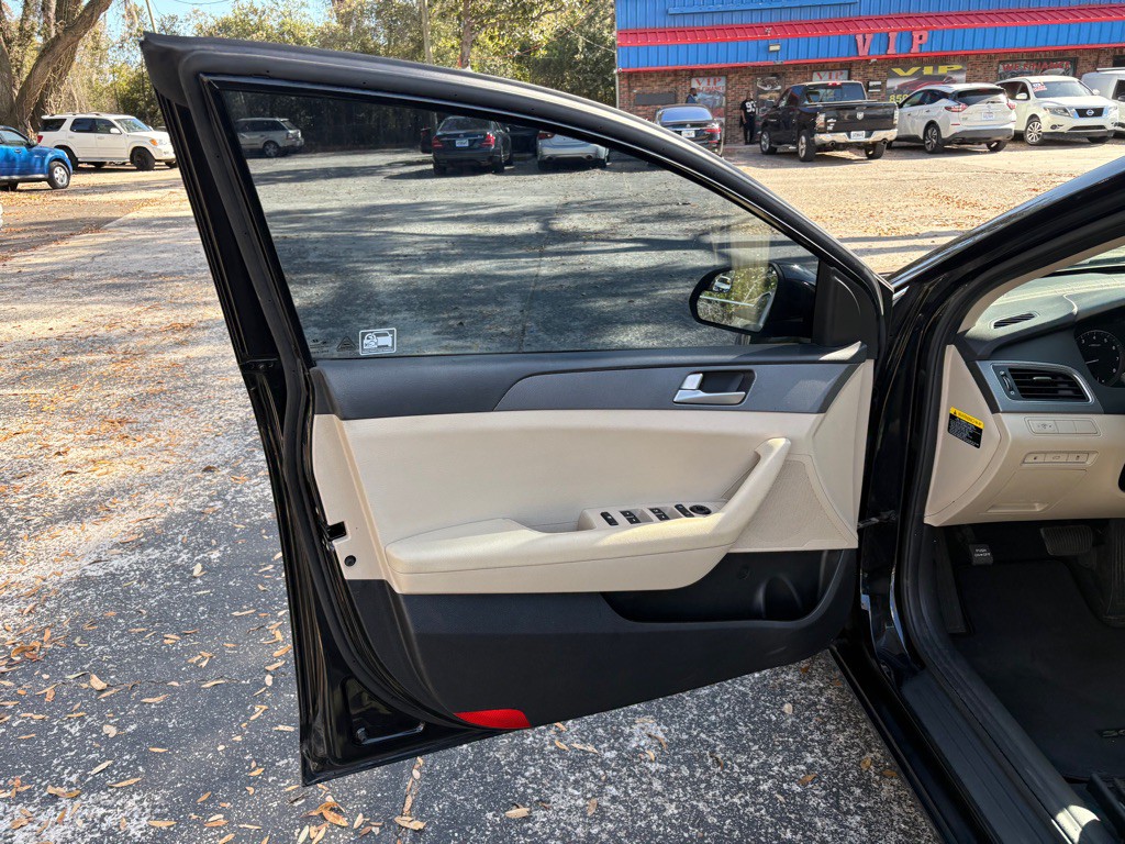 2017 Hyundai Sonata Image 9