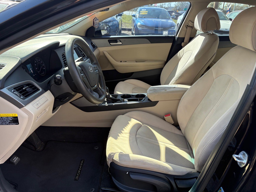 2017 Hyundai Sonata Image 10