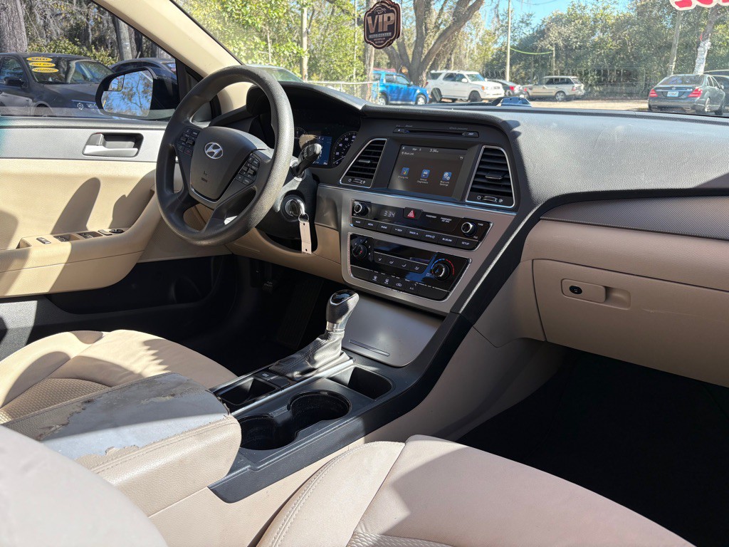 2017 Hyundai Sonata Image 19