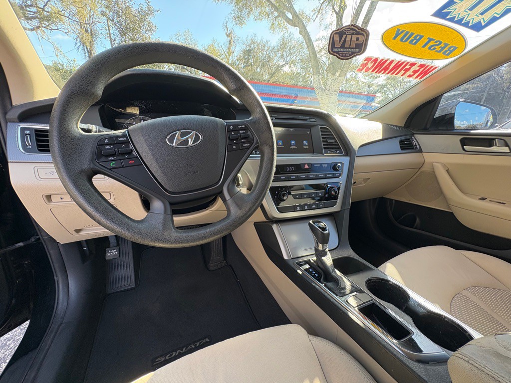 2017 Hyundai Sonata Image 21