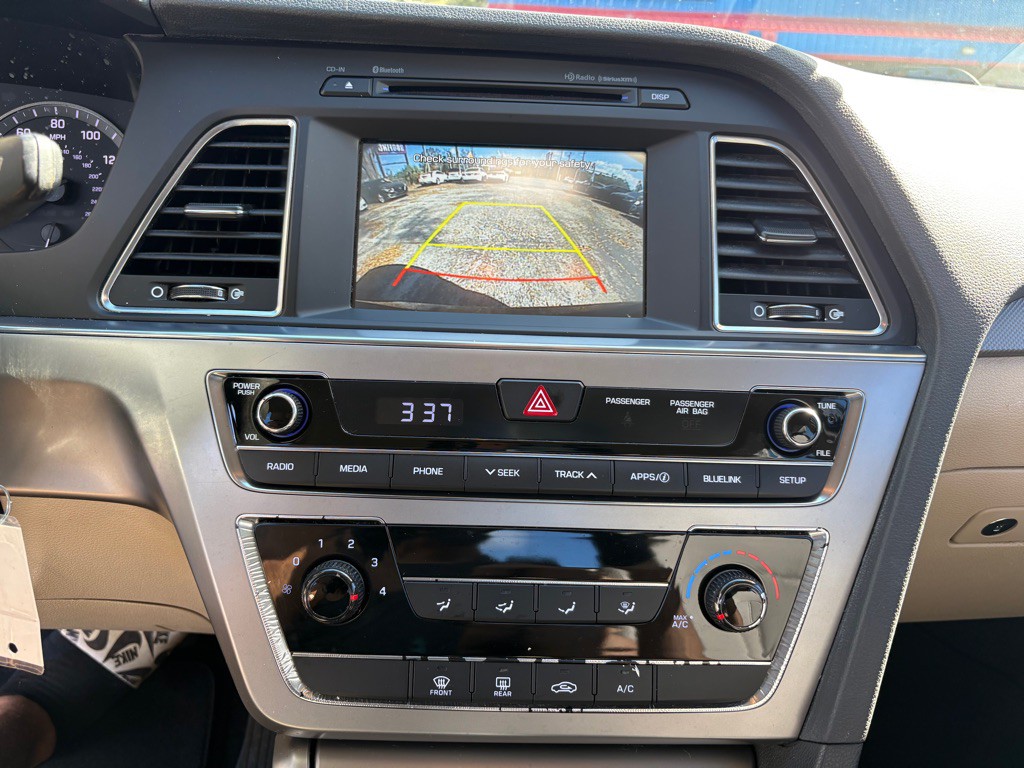 2017 Hyundai Sonata Image 22