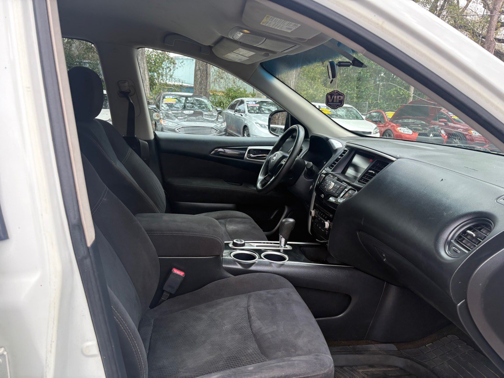 2014 Nissan Pathfinder Image 14