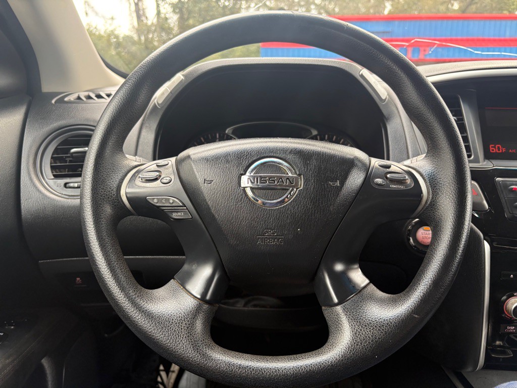 2014 Nissan Pathfinder Image 22