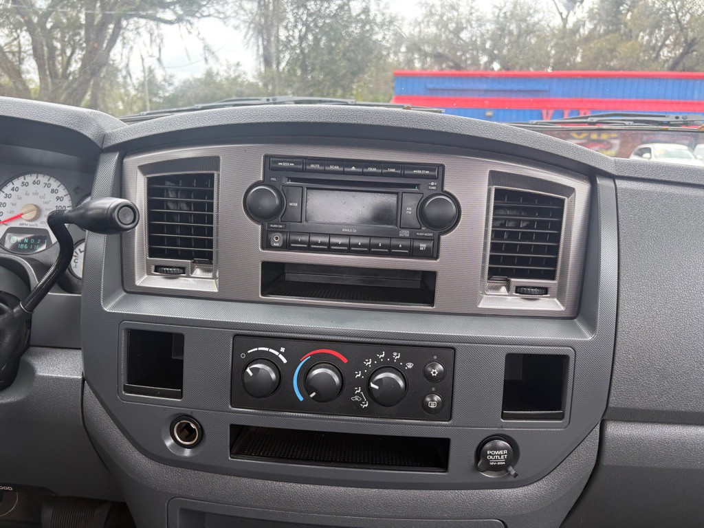 2006 Dodge Ram 1500 Image 18