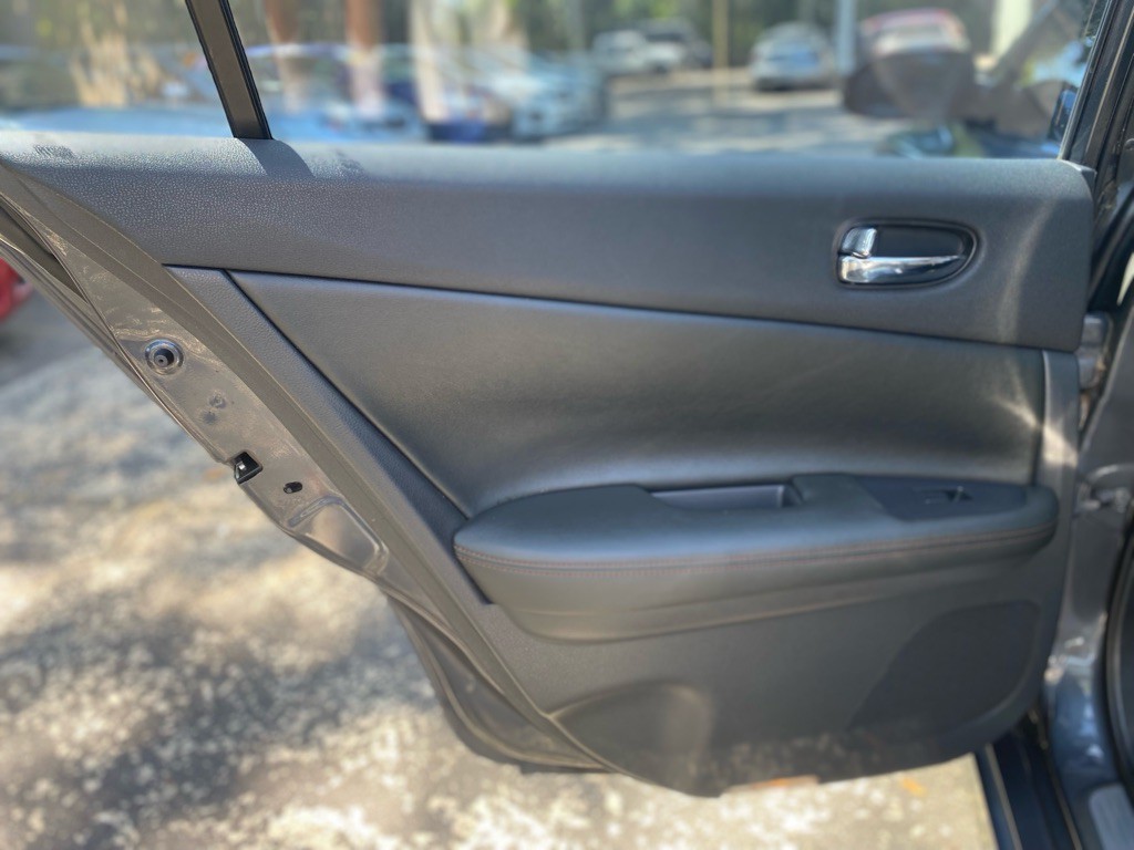 2010 Nissan Maxima Image 15