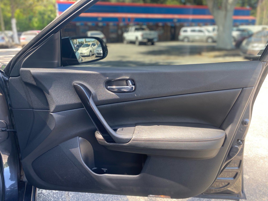 2010 Nissan Maxima Image 20