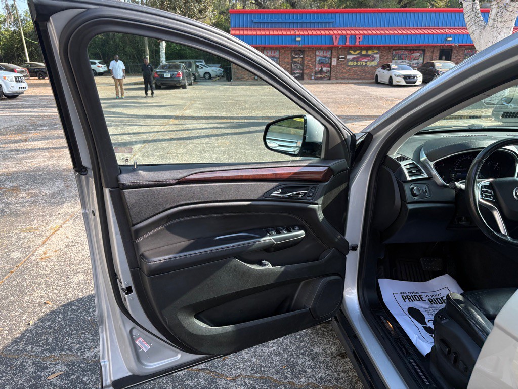2015 Cadillac SRX Image 10