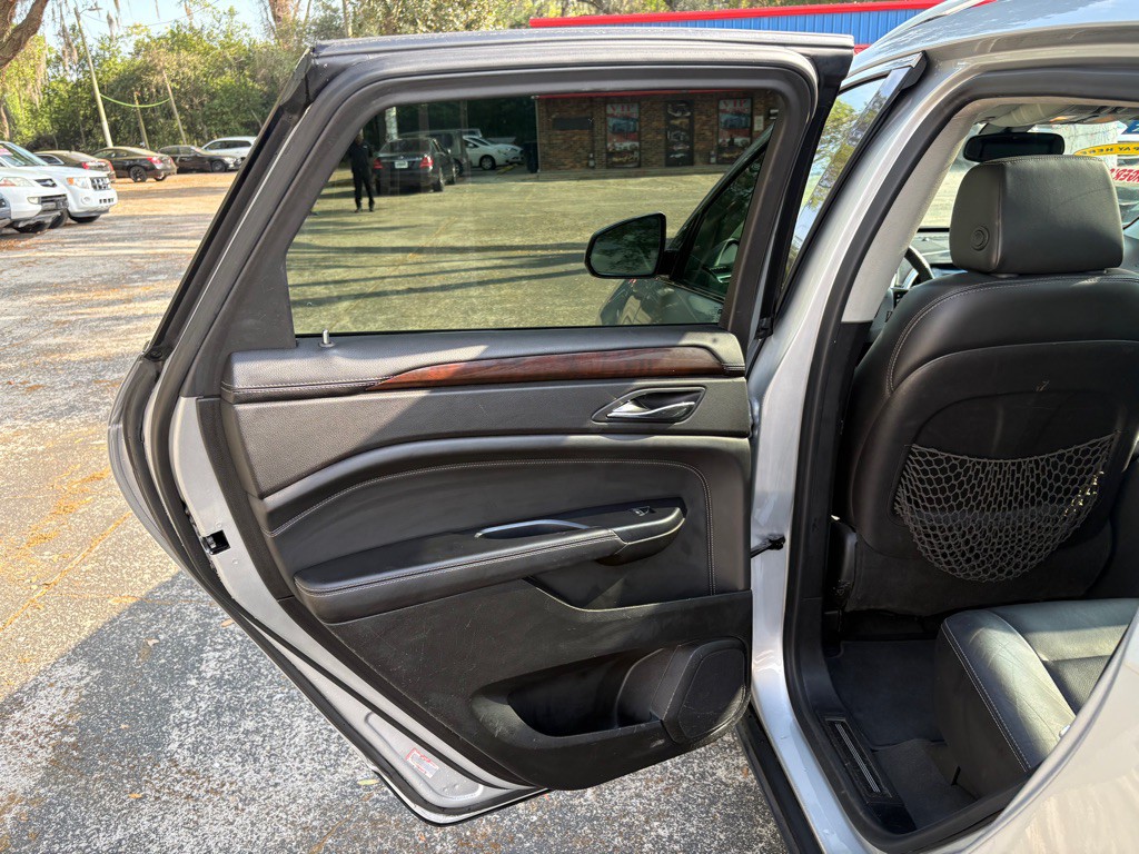 2015 Cadillac SRX Image 12