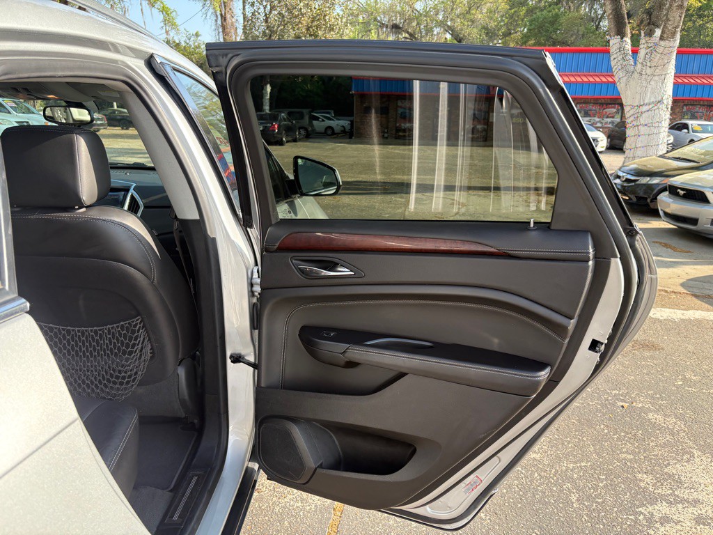 2015 Cadillac SRX Image 16