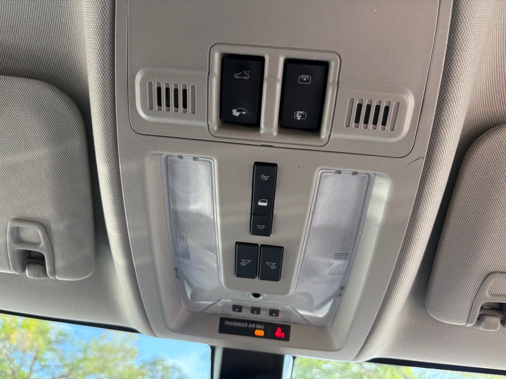 2015 Cadillac SRX Image 24