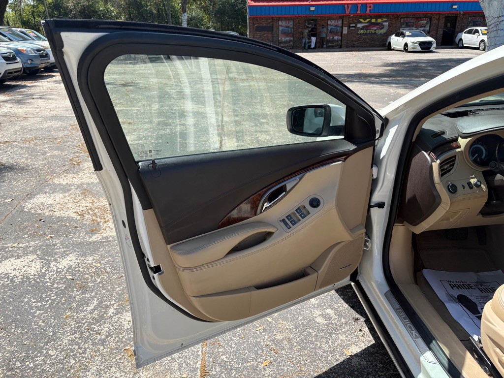 2013 Buick Lacrosse Image 10