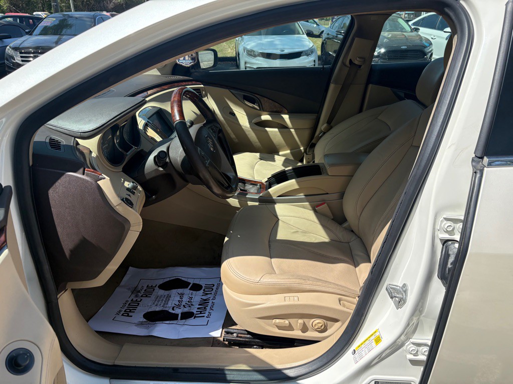 2013 Buick Lacrosse Image 11