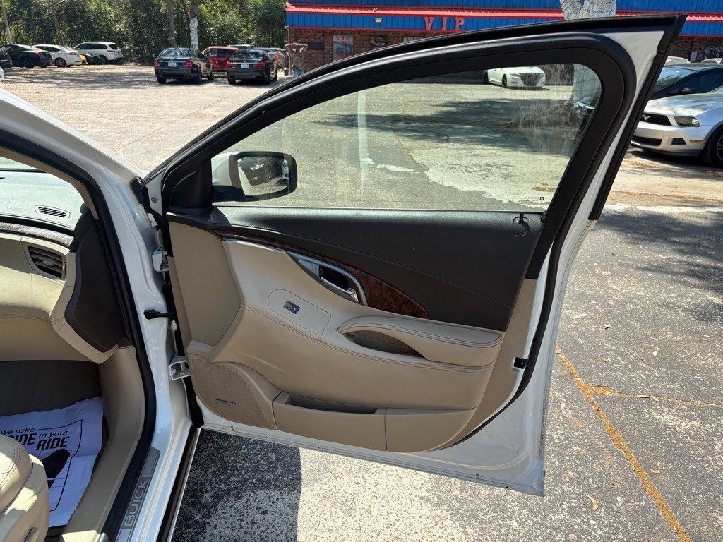 2013 Buick Lacrosse Image 12