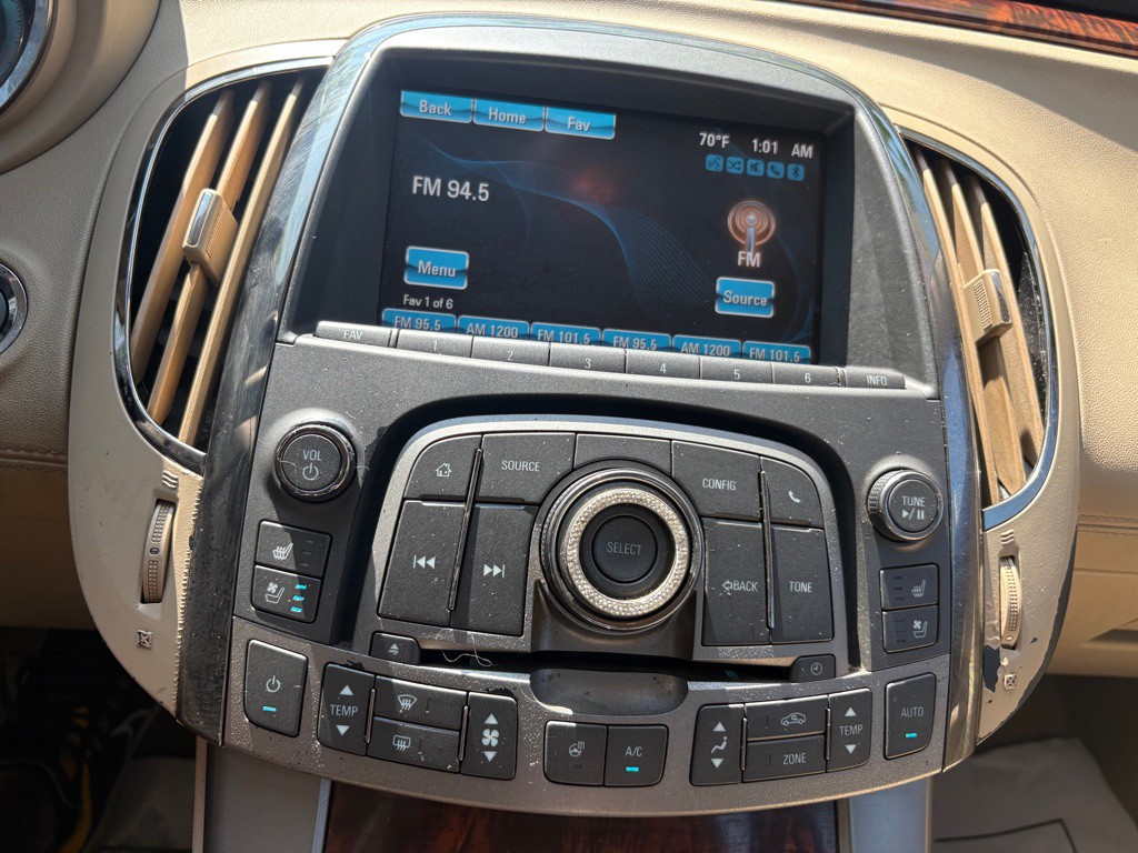 2013 Buick Lacrosse Image 23