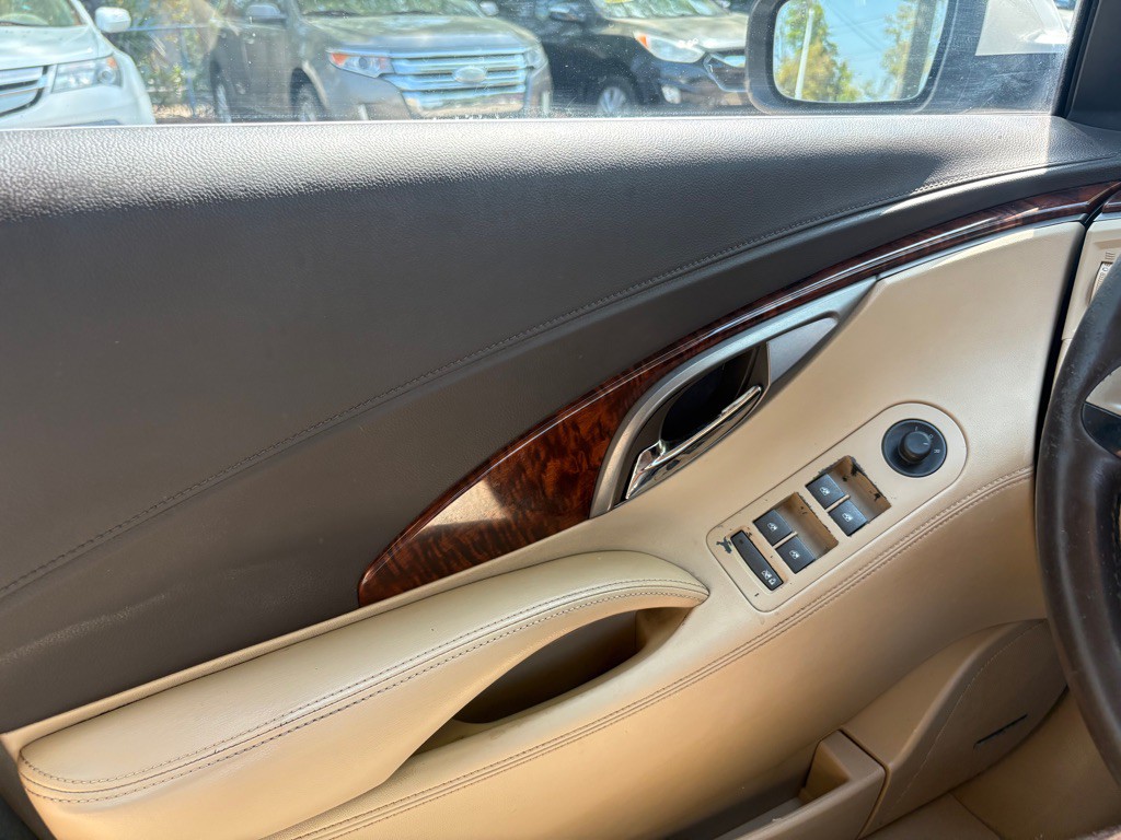 2013 Buick Lacrosse Image 25