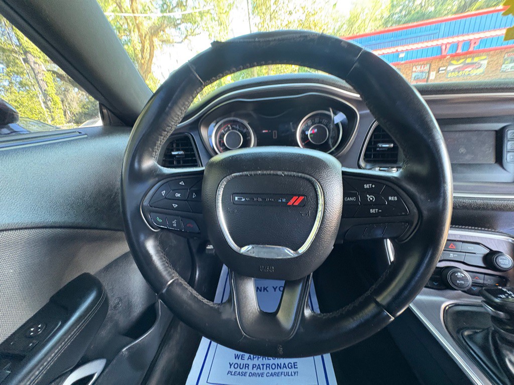 2015 Dodge Challenger Image 21