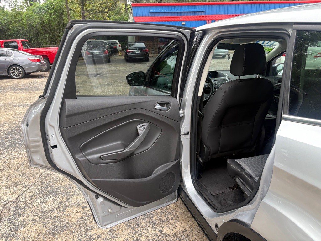 2017 Ford Escape Image 12