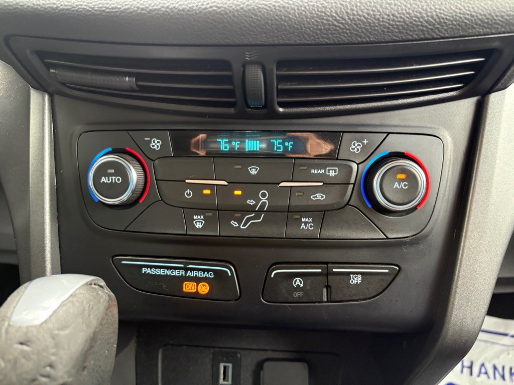 2017 Ford Escape Image 24