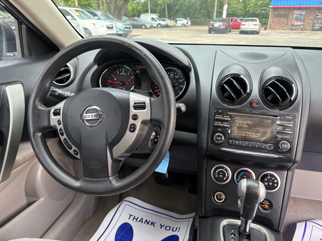 2015 Nissan Rogue Image 18