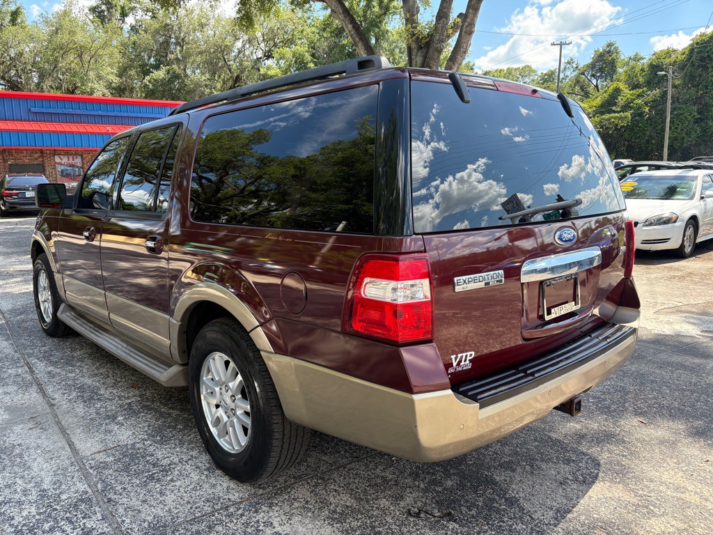2011 Ford Expedition Image 3