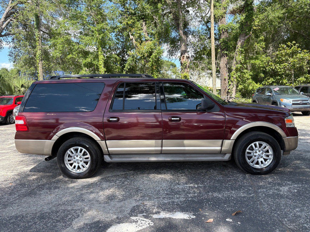 2011 Ford Expedition Image 6