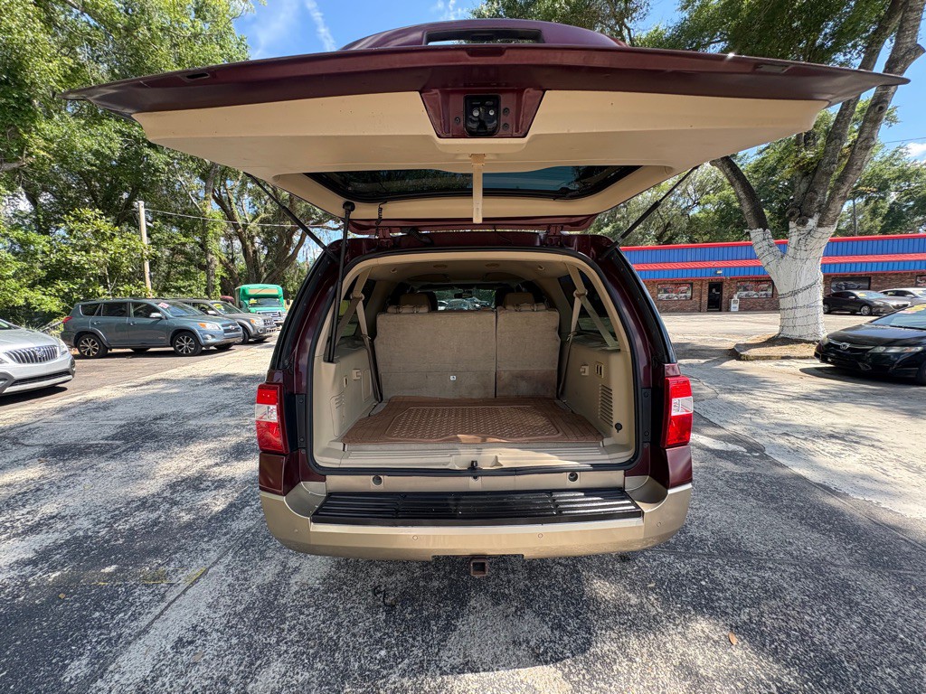 2011 Ford Expedition Image 18