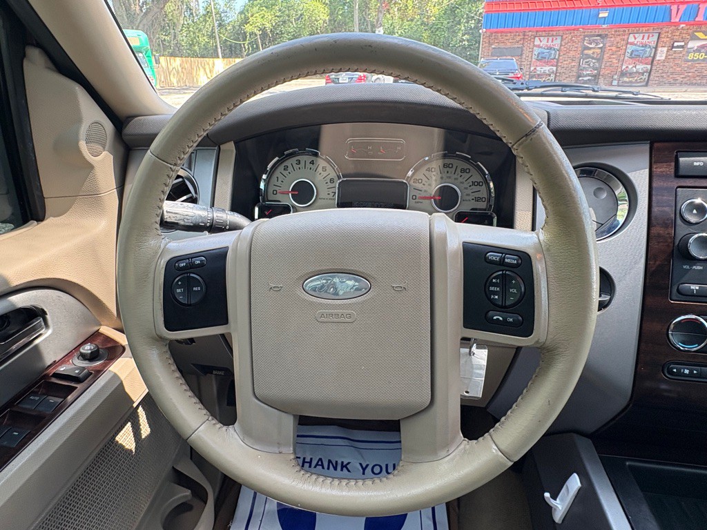 2011 Ford Expedition Image 29