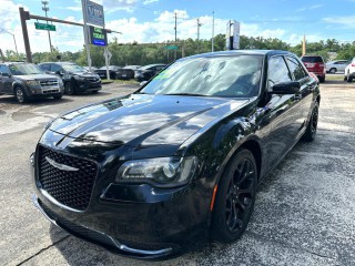 Image for 2020 Chrysler 300 Touring ID: 7430801