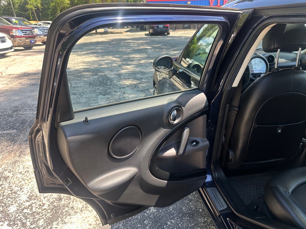 2012 MINI Cooper Image 13