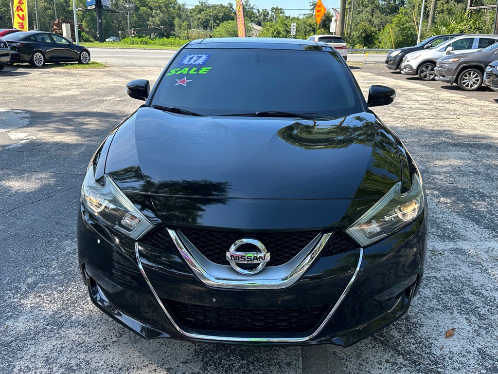 2017 Nissan Maxima Image 8