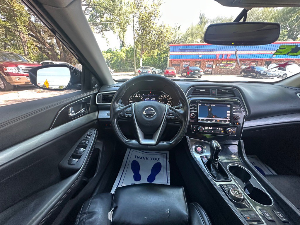 2017 Nissan Maxima Image 17