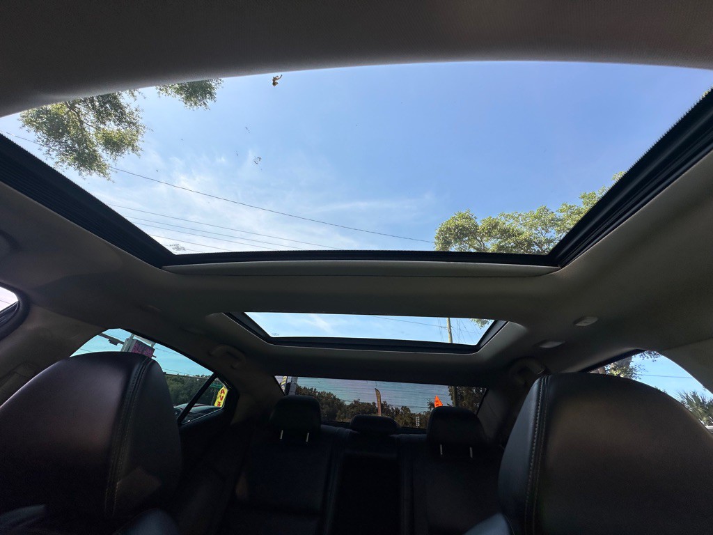 2017 Nissan Maxima Image 29