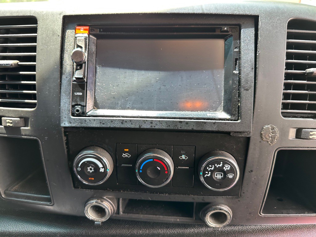 2008 GMC Sierra Image 32