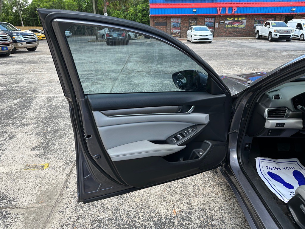 2018 Honda Accord Image 9