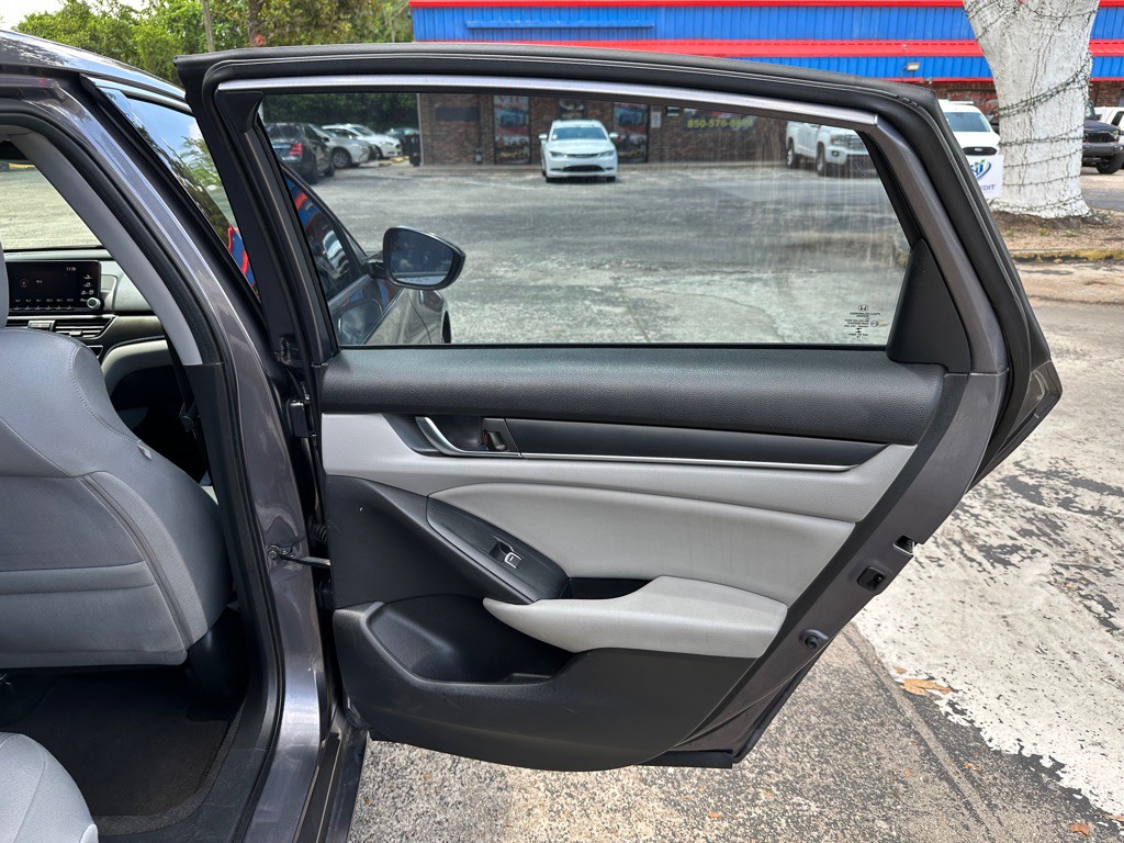 2018 Honda Accord Image 15