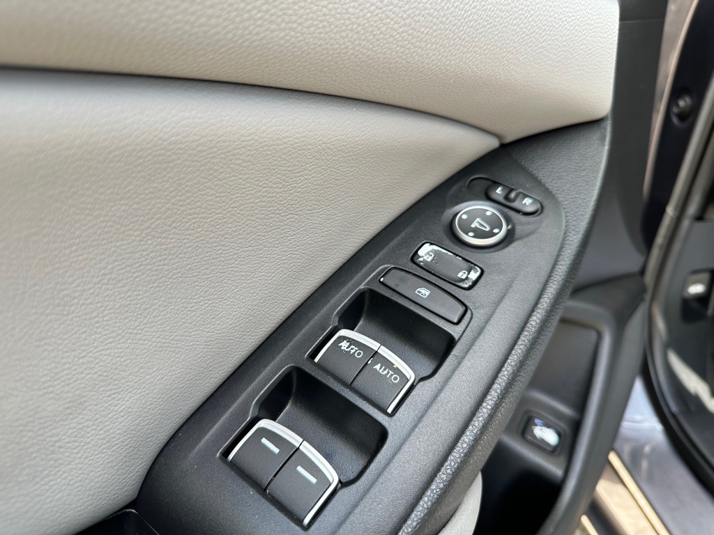 2018 Honda Accord Image 25