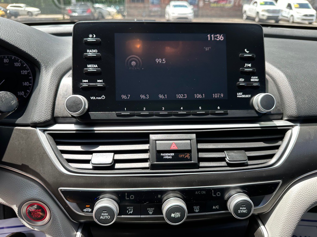 2018 Honda Accord Image 29