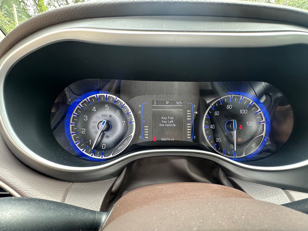 2019 Chrysler Pacifica Image 25