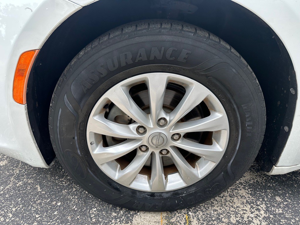 2019 Chrysler Pacifica Image 30