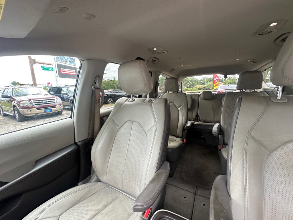 2019 Chrysler Pacifica Image 31