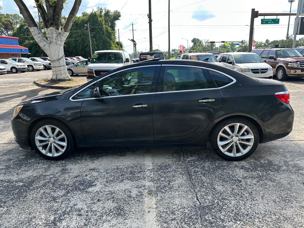 2013 Buick Verano Image 2