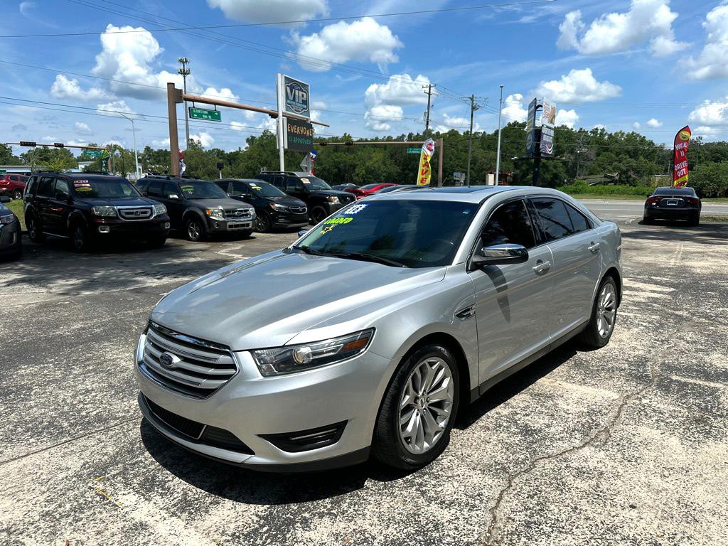 2016 Ford Taurus Image 1