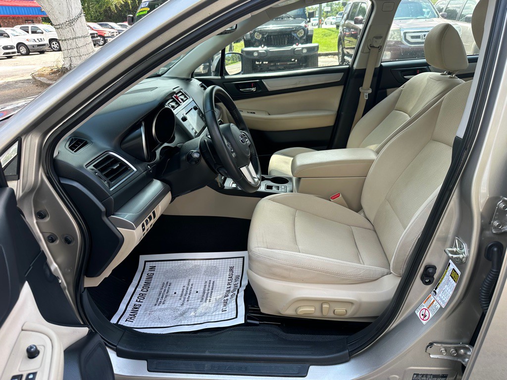 2015 Subaru Legacy Image 11