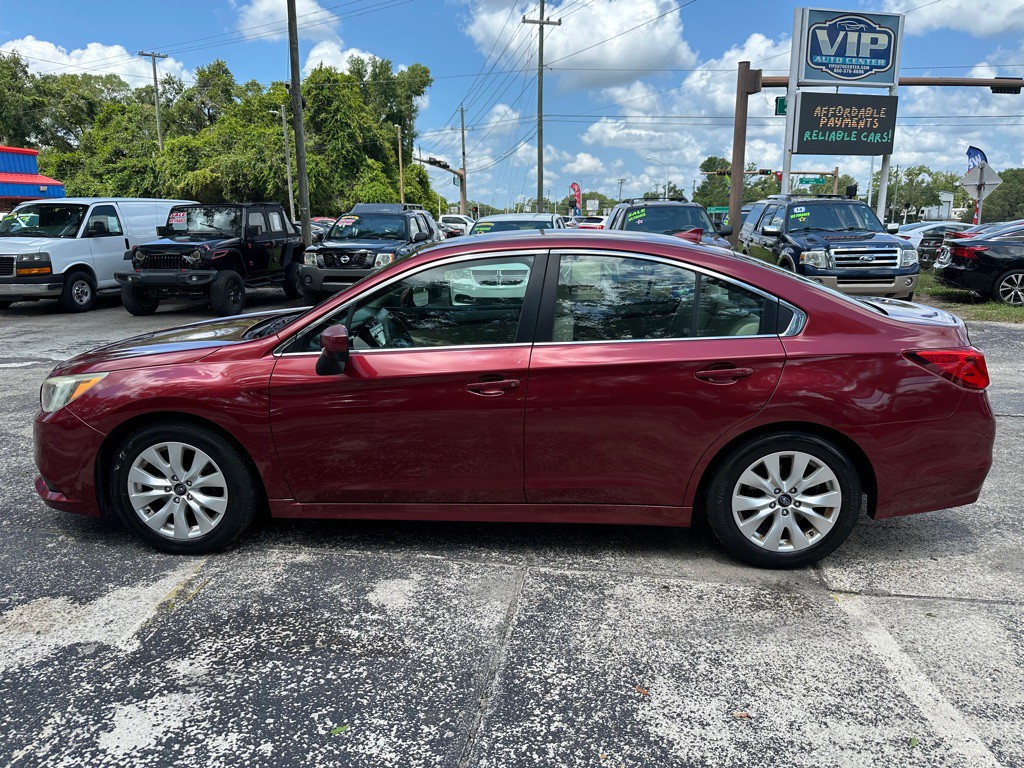 2017 Subaru Legacy Image 2