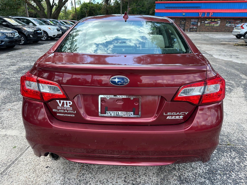2017 Subaru Legacy Image 4
