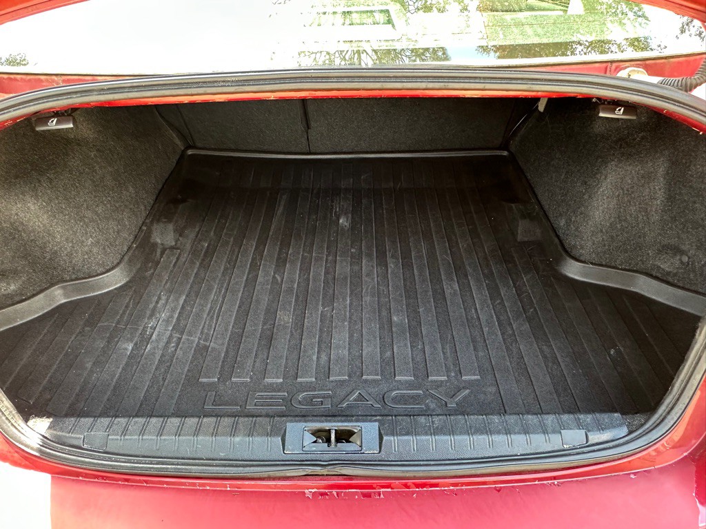 2017 Subaru Legacy Image 9