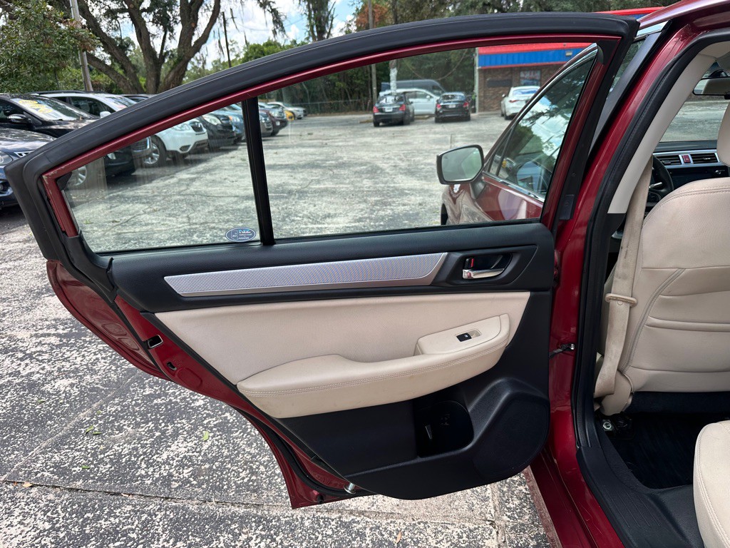 2017 Subaru Legacy Image 13
